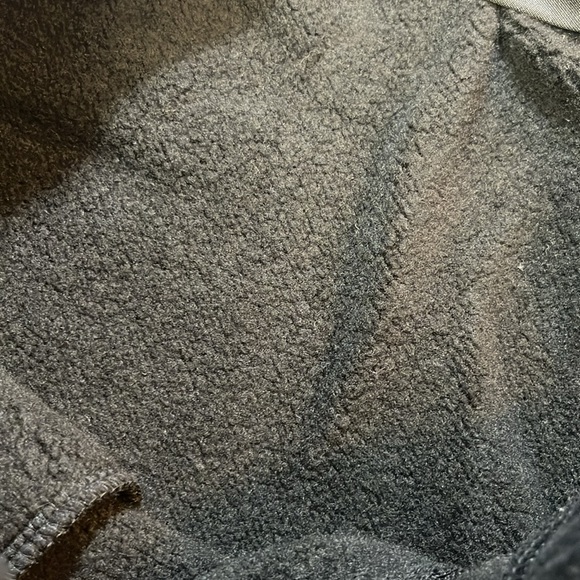 Fear of god essentials 2023 jet black sweat shorts - Picture 5 of 8